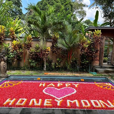 Ubud Suarga Private Pool Villa Bagian luar foto