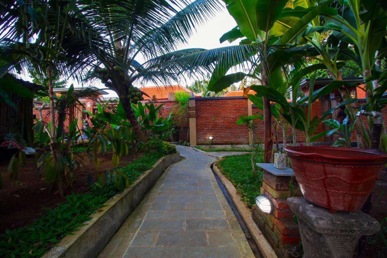 Ubud Suarga Private Pool Villa Bagian luar foto