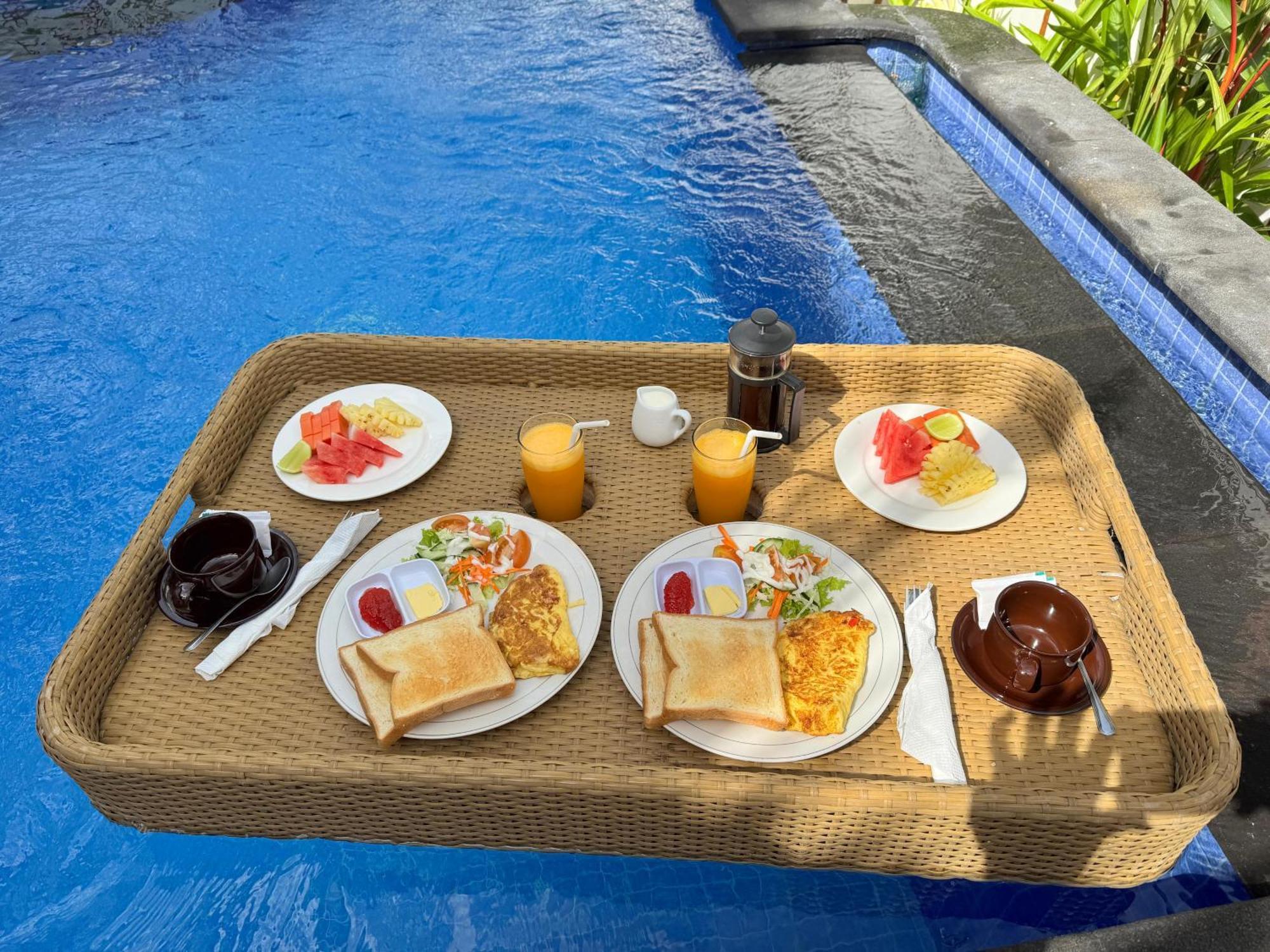 Ubud Suarga Private Pool Villa Bagian luar foto