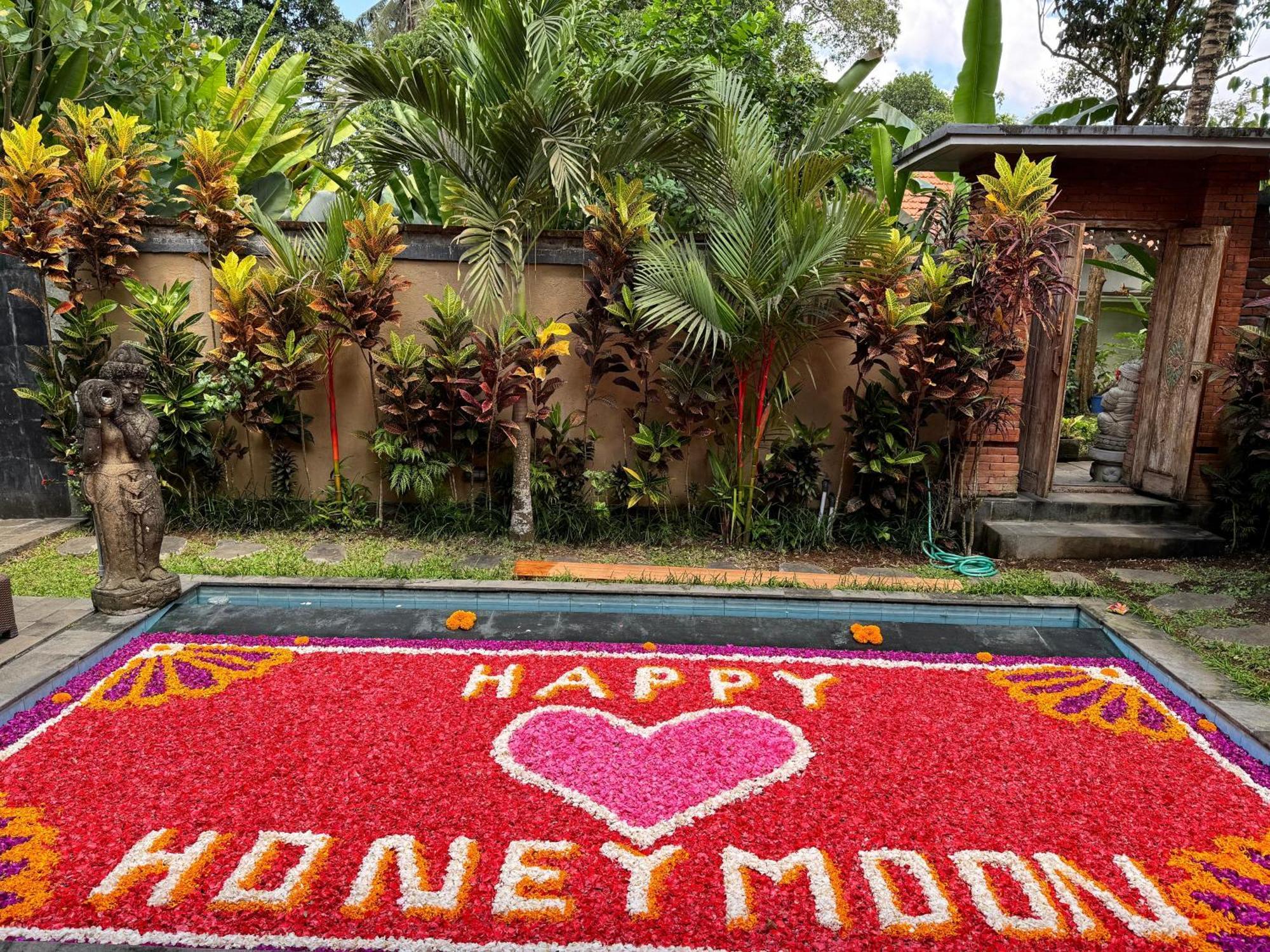 Ubud Suarga Private Pool Villa Bagian luar foto